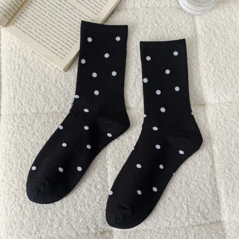 Custom Colorful Retro Pattern Comfortable Wear Socks price
